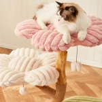 Wood Branch Luxury Flower Cat Tree - A cat perch on the flower