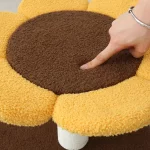 Small Sunflower Shape Carpeted Cat Tower - Teddy velvet carpet