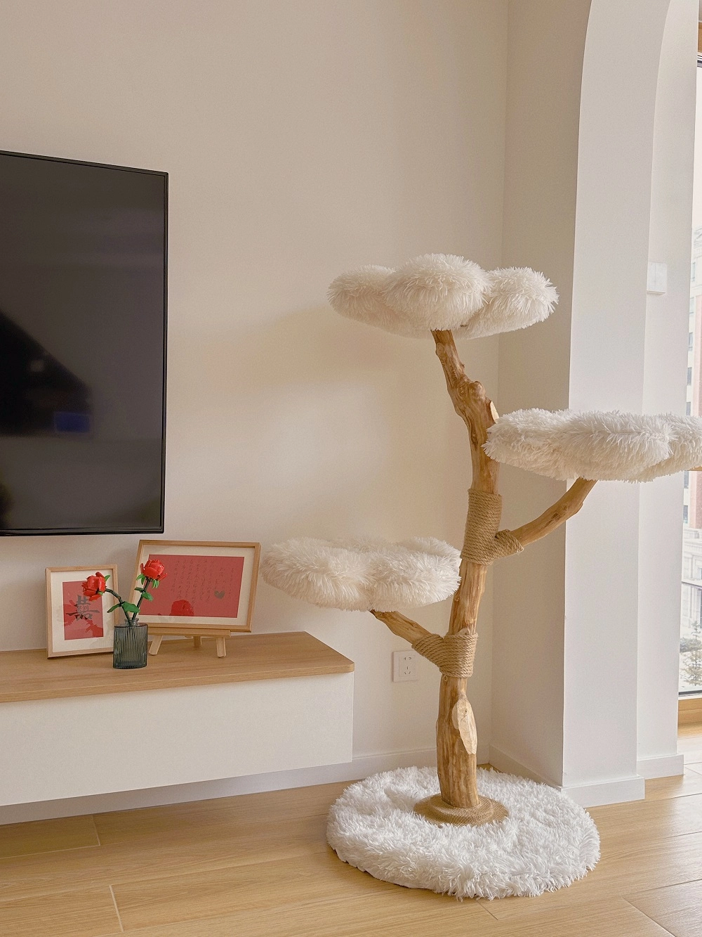 White Cloud Flower Shape Deluxe Cat Tree - Reviews