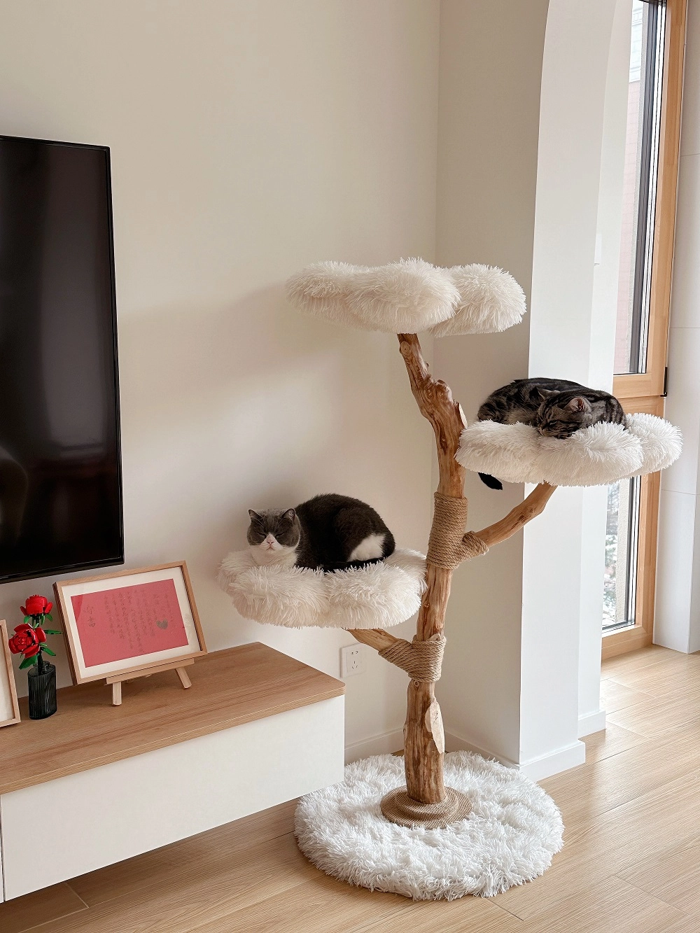 White Cloud Flower Shape Deluxe Cat Tree - Reviews