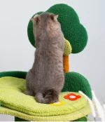 Green Tree-style Carpeted Cat Tree